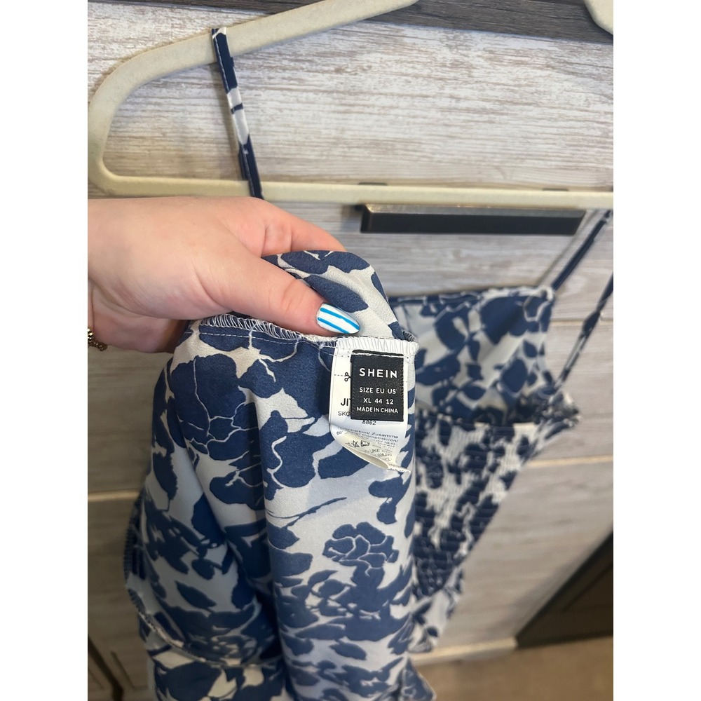 SHEIN Floral Blue White Ruffle Mini Dress Sleeveless Smocked Back Size XL - Picture 6 of 6